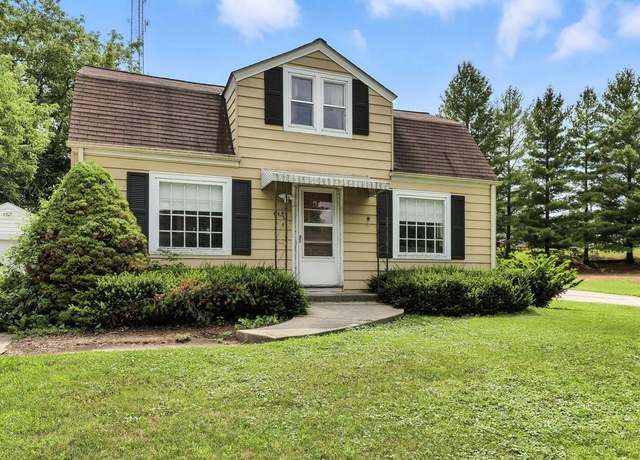 Property at 615 Roosevelt Dr, West Bend, WI 53090, 4 beds, 2 baths