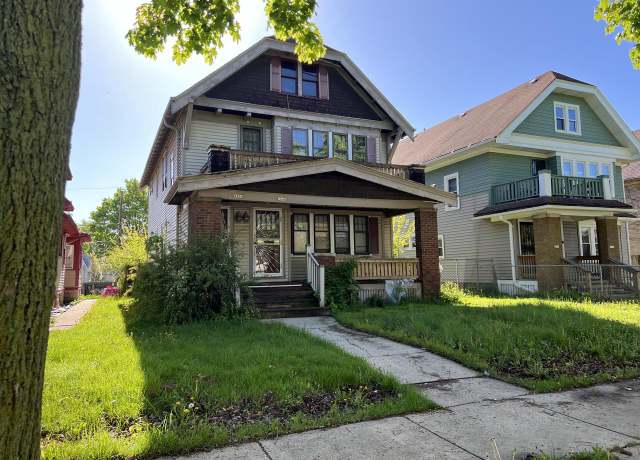 Property at 2848 N 50th St #2850, Milwaukee, WI 53210, 4 beds, 2 baths