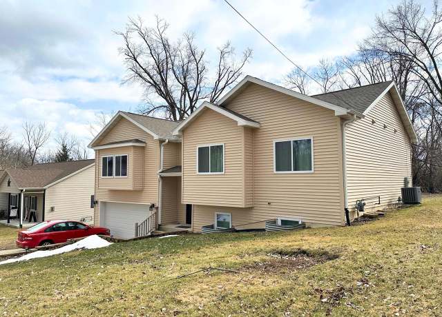 Property at W3773 Alder Dr, Lake Geneva, WI 53147, 3 beds, 3 baths