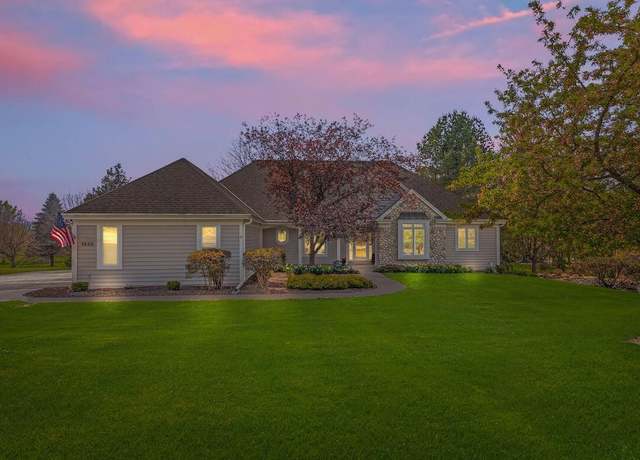 Property at 1920 Tree Line Ct, Waukesha, WI 53188, 4 beds, 3.5 baths