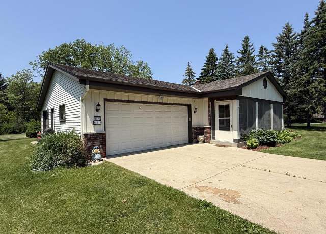 Property at W290N8275 Florencetta Hts, Hartland, WI 53029, 3 beds, 2 baths