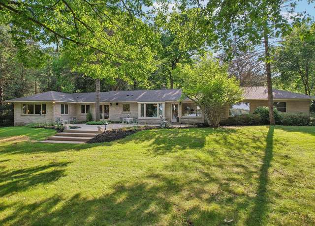Property at 1330 N Dousman Rd, Summit, WI 53066, 3 beds, 2.5 baths