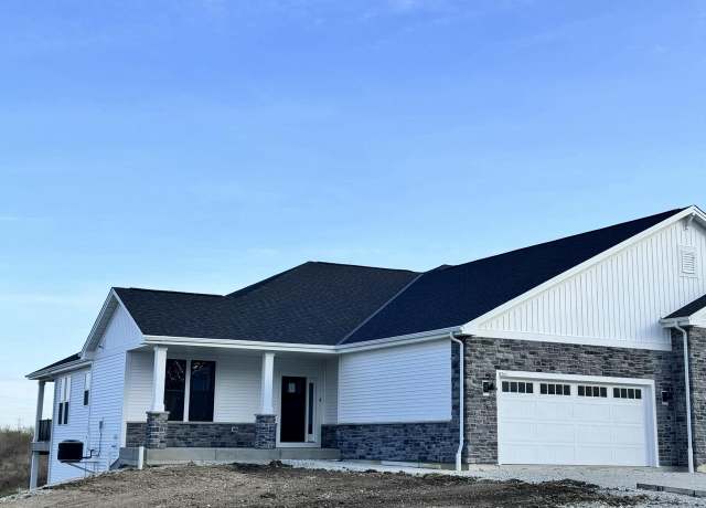 Property at 8565 83rd St, Pleasant Prairie, WI 53158, 2 beds, 2 baths