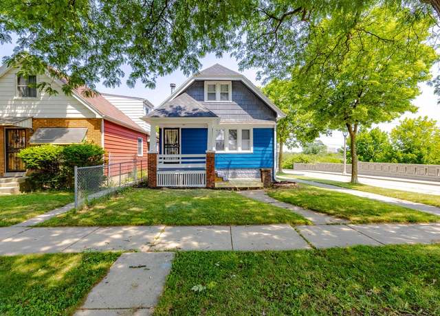Property at 4400 N 36th St, Milwaukee, WI 53209, 5 beds, 2 baths
