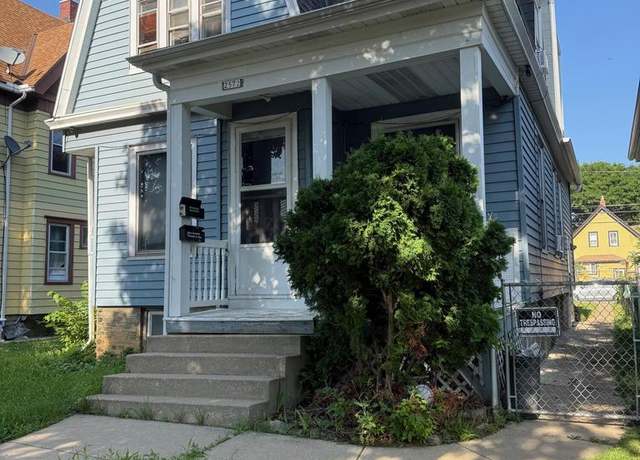 Property at 2572 S 30th St, Milwaukee, WI 53215, 3 beds, 2 baths