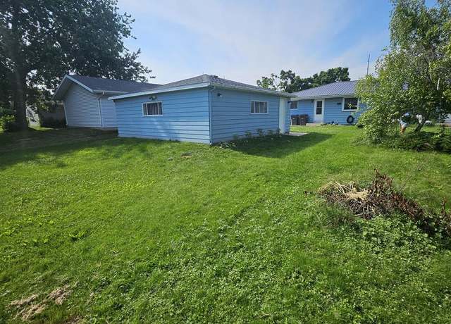 Property at 1319 Greenfield Ave, Sheboygan, WI 53081, 4 beds, 2 baths