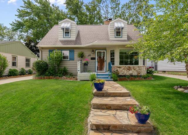 Property at 6619 W Fremont Pl, Milwaukee, WI 53219, 4 beds, 1 bath