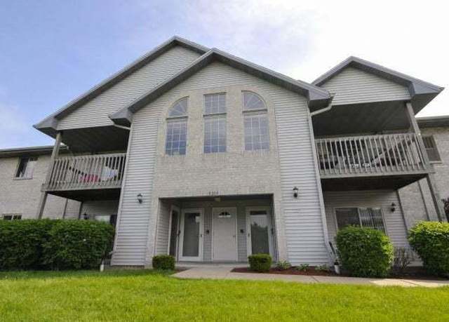 Property at 9364 W Loomis Rd #3, Franklin, WI 53132, 2 beds, 2 baths