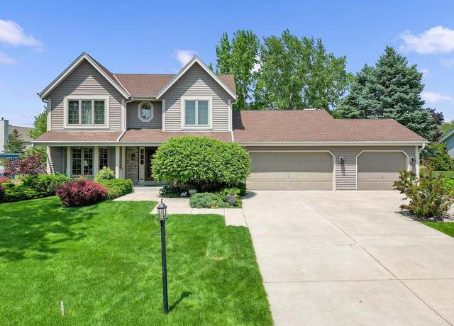 Property at 12520 W North Ln, New Berlin, WI 53151, 3 beds, 2.5 baths