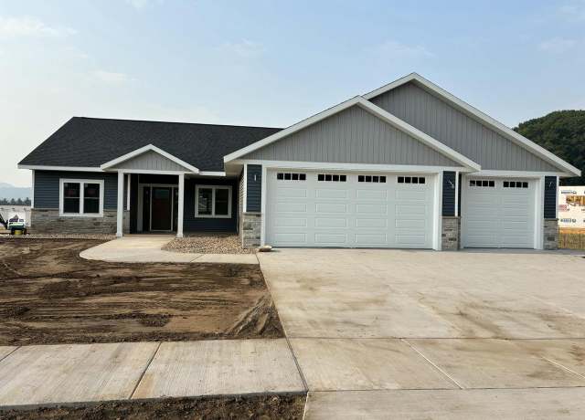 Property at 286 Weston Rd, Holmen, WI 54636, 5 beds, 3 baths