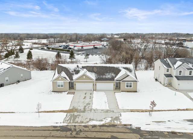 Property at 1592 Meadowview Ct, Whitewater, WI 53190, 3 beds, 2 baths