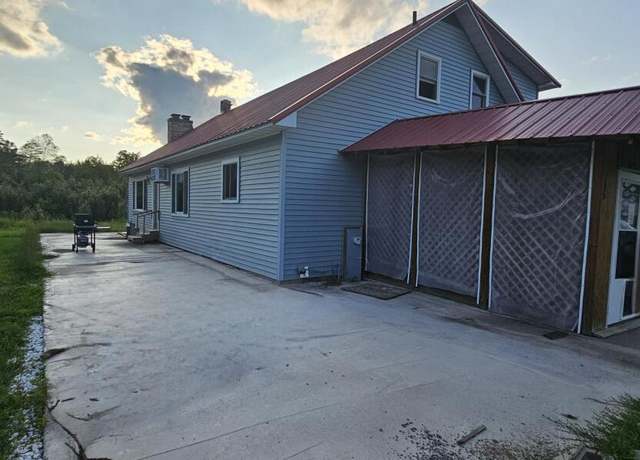 Property at 172 Van Buren Ave, Wausaukee, WI 54177, 6 beds, 3 baths