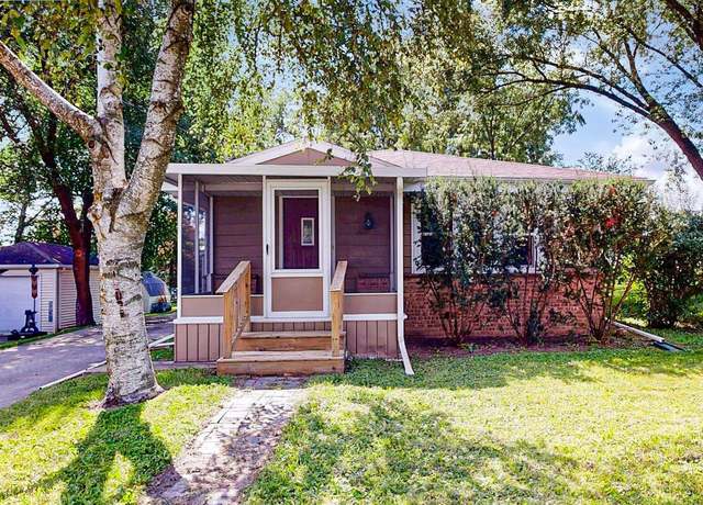 Property at 311 E Spaulding St, Watertown, WI 53098, 3 beds, 2 baths