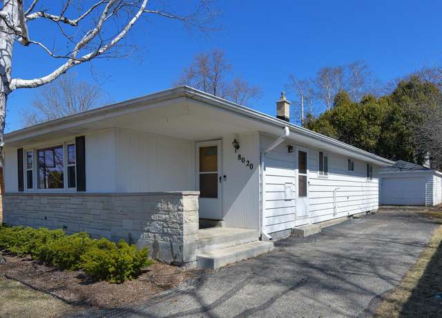 Property at 8020 N Mohawk Rd, Fox Point, WI 53217, 3 beds, 1 bath