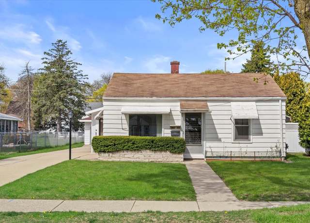 Property at 2807 S 85th St, West Allis, WI 53227, 2 beds, 1 bath