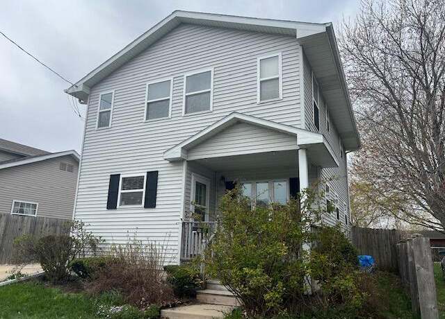 Property at 1906 Erie St, Racine, WI 53402, 3 beds, 1.5 baths