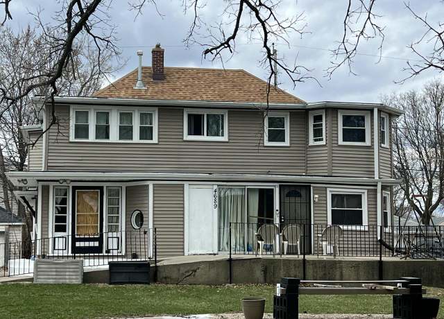 Property at 4689 N 19th St, Milwaukee, WI 53209, 4 beds, 2 baths