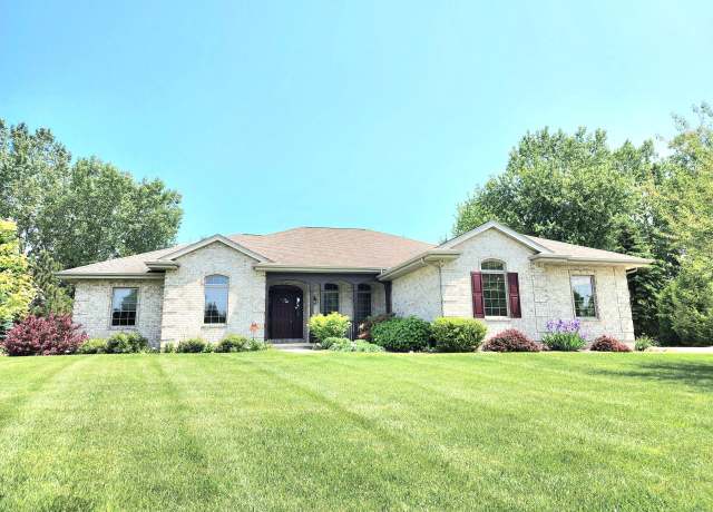 Property at N6941 Woodside Hills Dr, Sheboygan, WI 53083, 3 beds, 3 baths