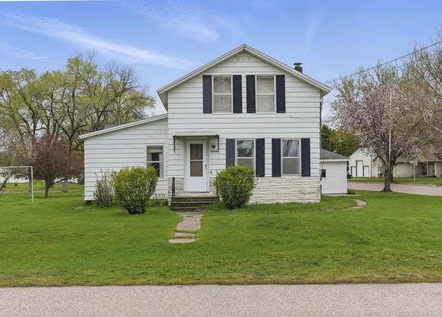 Property at 24066 4th St, Trempealeau, WI 54661, 3 beds, 1 bath