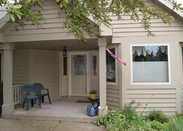 Property at N21W24090 Garden Cir Unit 3E, Pewaukee, WI 53072, 2 beds, 2 baths