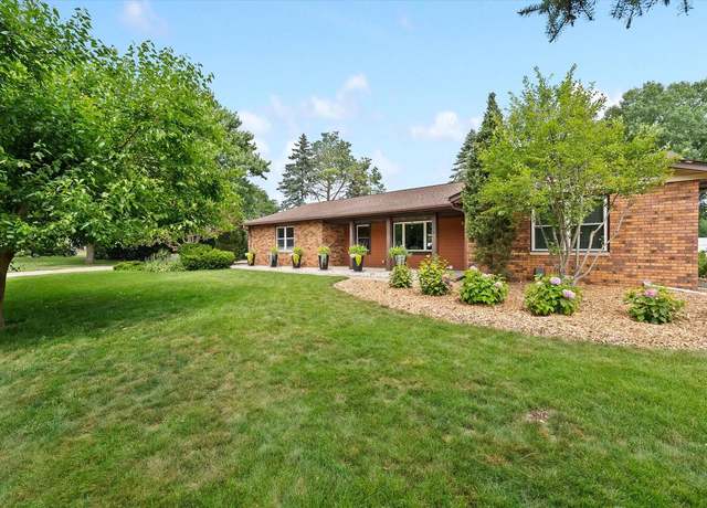 Property at 3530 Arroyo Rd, Brookfield, WI 53045, 4 beds, 3.5 baths