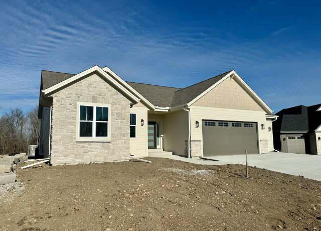 Property at S54W25374 Pebble Brook Ct, Waukesha, WI 53189, 4 beds, 3.5 baths