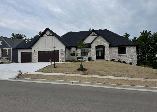 Property at 213 W Fairview Dr, Menomonee Falls, WI 53051, 3 beds, 2.5 baths