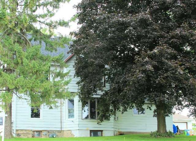 Property at N4120 County Road P, Rubicon, WI 53078, 7 beds, 2 baths