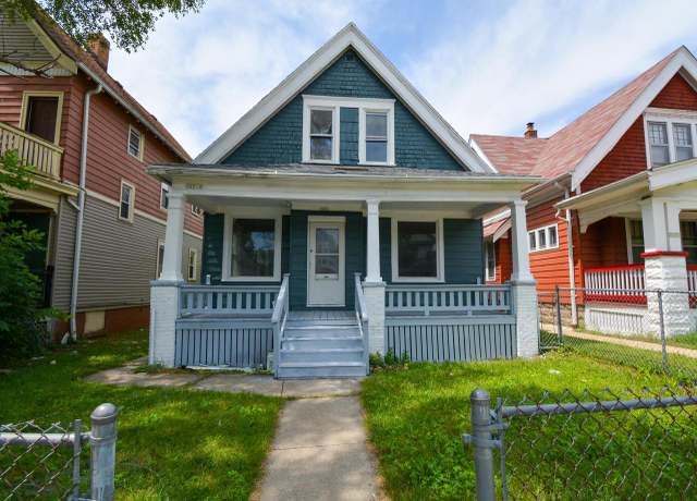 Property at 3221 N 29th St, Milwaukee, WI 53216, 5 beds, 2 baths