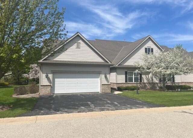 Property at 1830 Cedar Ridge Dr, Slinger, WI 53086, 2 beds, 2 baths