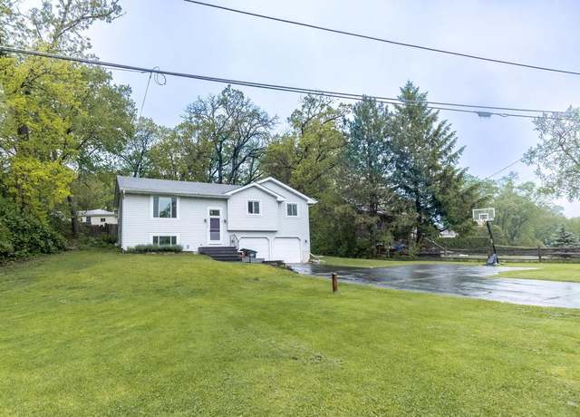 Property at 27512 95th St, Salem, WI 53168, 3 beds, 2.5 baths