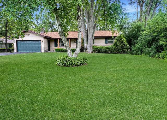 Property at 4538 Oakdale Dr, Racine, WI 53405, 2 beds, 1.5 baths