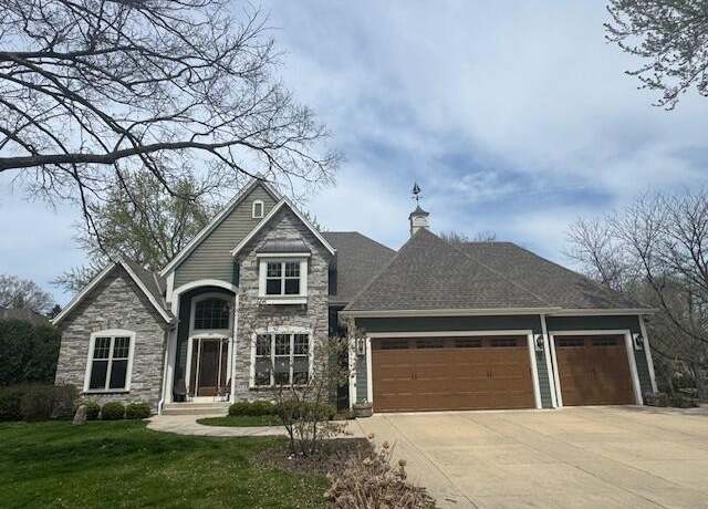 Property at 2107 Evergreen Ln, Hartland, WI 53029, 4 beds, 4.5 baths