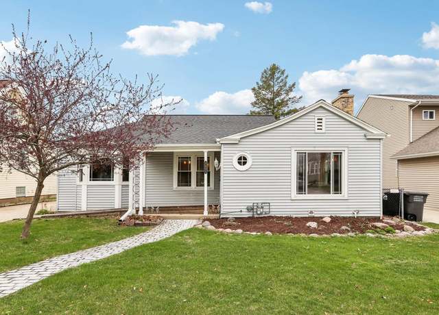 Property at 3455 S 50th Pl, Greenfield, WI 53219, 2 beds, 1 bath