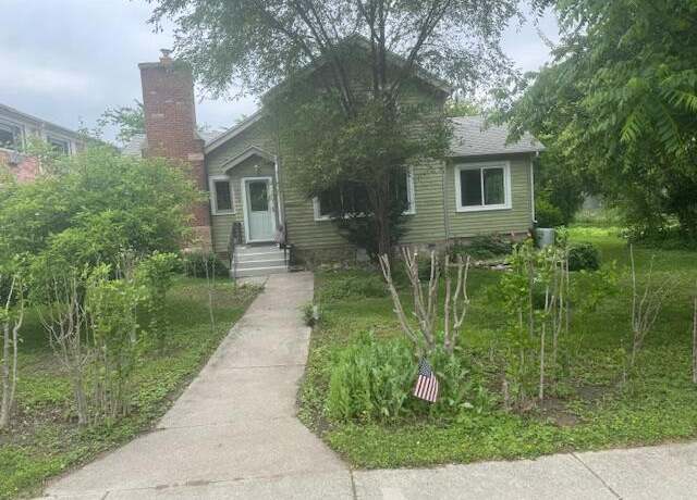 Property at 506 E Main St, Plymouth, WI 53073, 3 beds, 4 baths