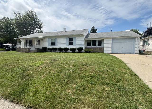 Property at 2975 S 50th St, Milwaukee, WI 53219, 3 beds, 2 baths