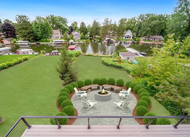 Property at 30248 Forest Dr, Burlington, WI 53105, 5 beds, 3.5 baths