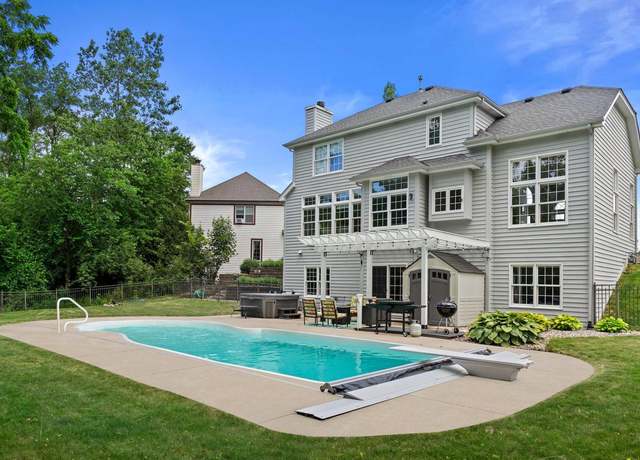 Property at 2705 Bartels Dr, Mount Pleasant, WI 53406, 5 beds, 3.5 baths