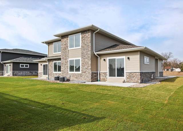 Property at 1200 Sween Dr #2, Holmen, WI 54636, 3 beds, 2.5 baths