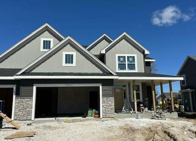 Property at N55W23910 Johanssen Ct, Pewaukee, WI 53072, 4 beds, 2.5 baths