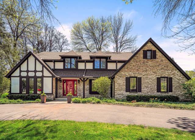 Property at 18585 Woodberry Ct, Brookfield, WI 53045, 4 beds, 3 baths