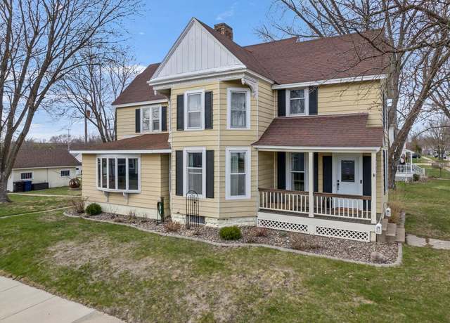 Property at 500 N Spring St, Sparta, WI 54656, 4 beds, 1.5 baths