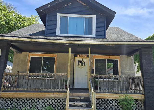 Property at 1635 Grand Ave, Racine, WI 53403, 5 beds, 2 baths