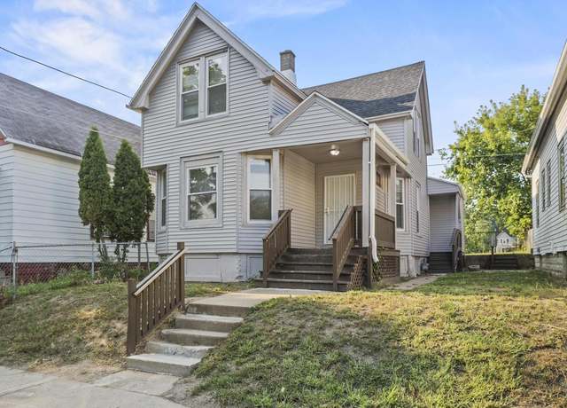 Property at 1540 W Groeling Ave, Milwaukee, WI 53206, 4 beds, 1 bath