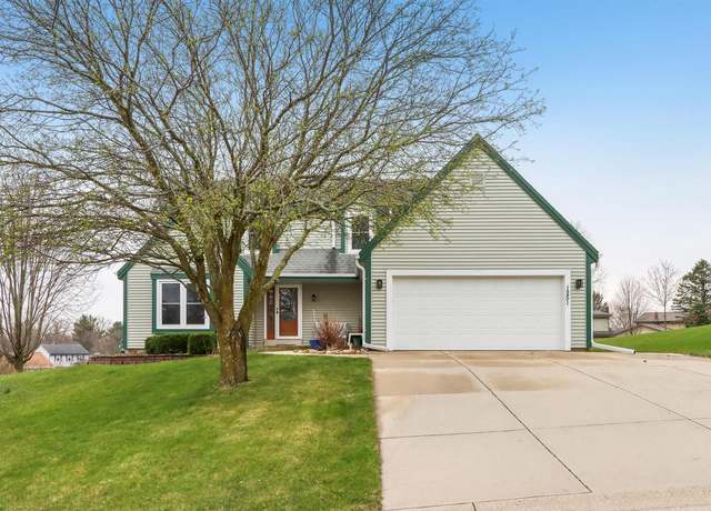 Property at 1251 Riverton Dr, Mukwonago, WI 53149, 3 beds, 2 baths