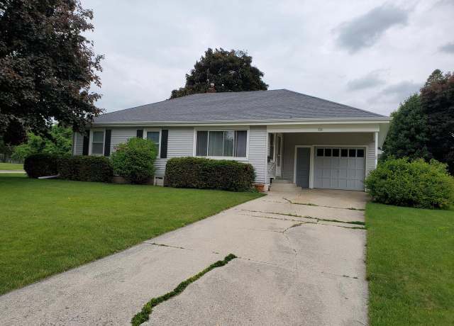 Property at 130 W Prospect St, Hartford, WI 53027, 3 beds, 1.5 baths