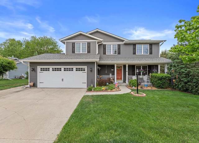 Property at 1142 Shoal Ridge Rd, Oconomowoc, WI 53066, 3 beds, 1.5 baths