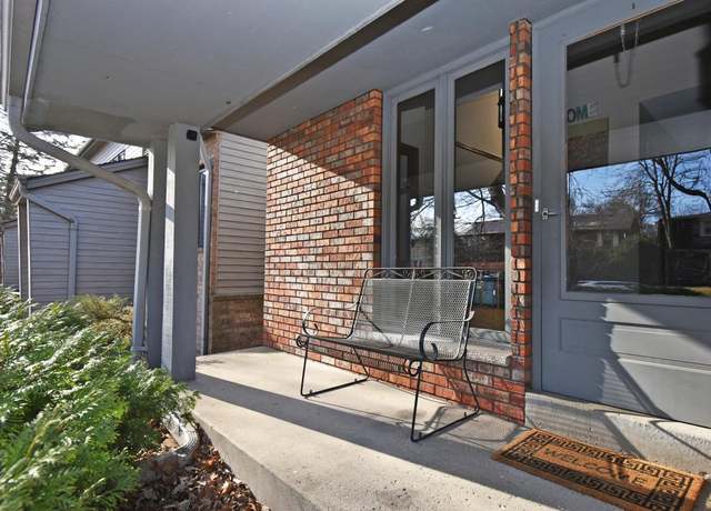 Property at 1933 River Park Ct, Milwaukee, WI 53226, 3 beds, 2.5 baths