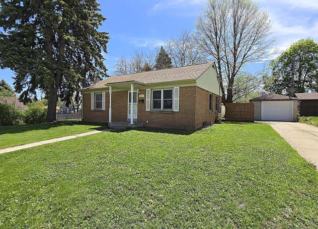 Property at 1711 Missouri Ave, South Milwaukee, WI 53172, 2 beds, 1 bath