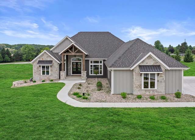 Property at W273N6581 Batterjohn Dr, Lisbon, WI 53089, 3 beds, 3.5 baths